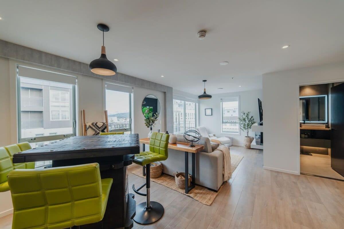 Penthouse Perfection - 2Br Elegance On Worcester St 크라이스트처치 외부 사진