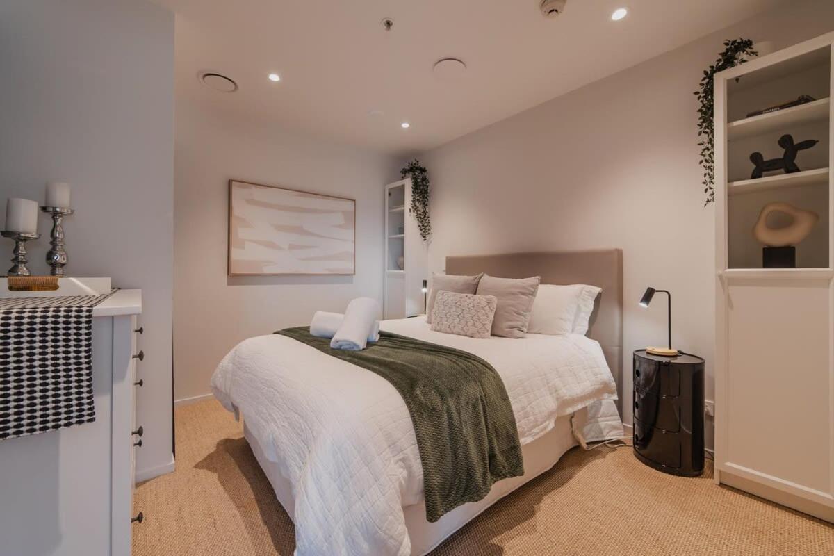 Penthouse Perfection - 2Br Elegance On Worcester St 크라이스트처치 외부 사진